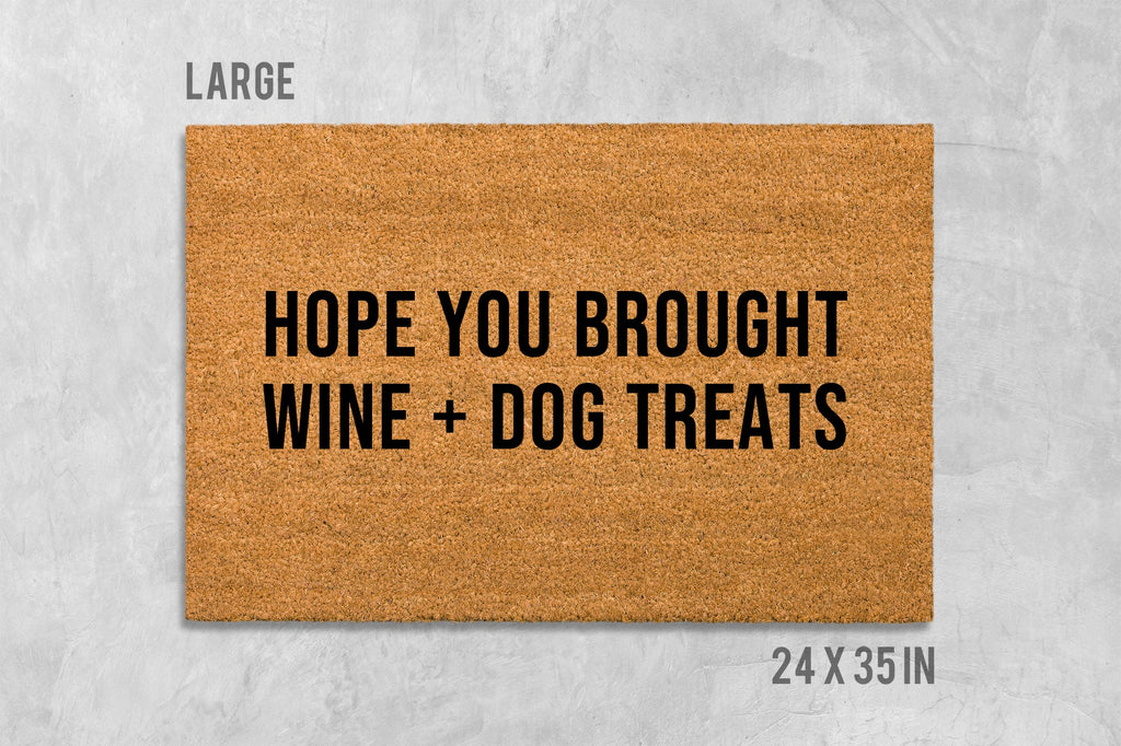 Welcome Doormat: Wine and Dog Treats Greeting (Coir, Latex)