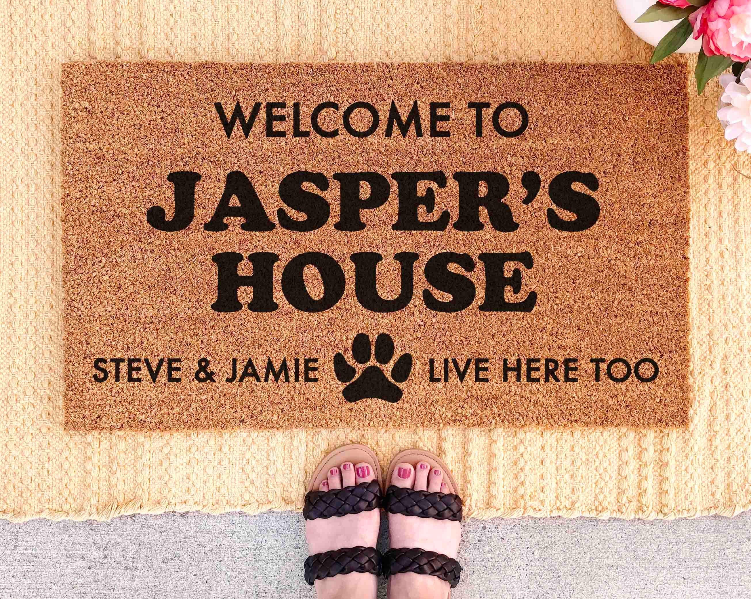 Custom Dog Welcome Mat: Personalized Name Doormat (Coir, Latex)